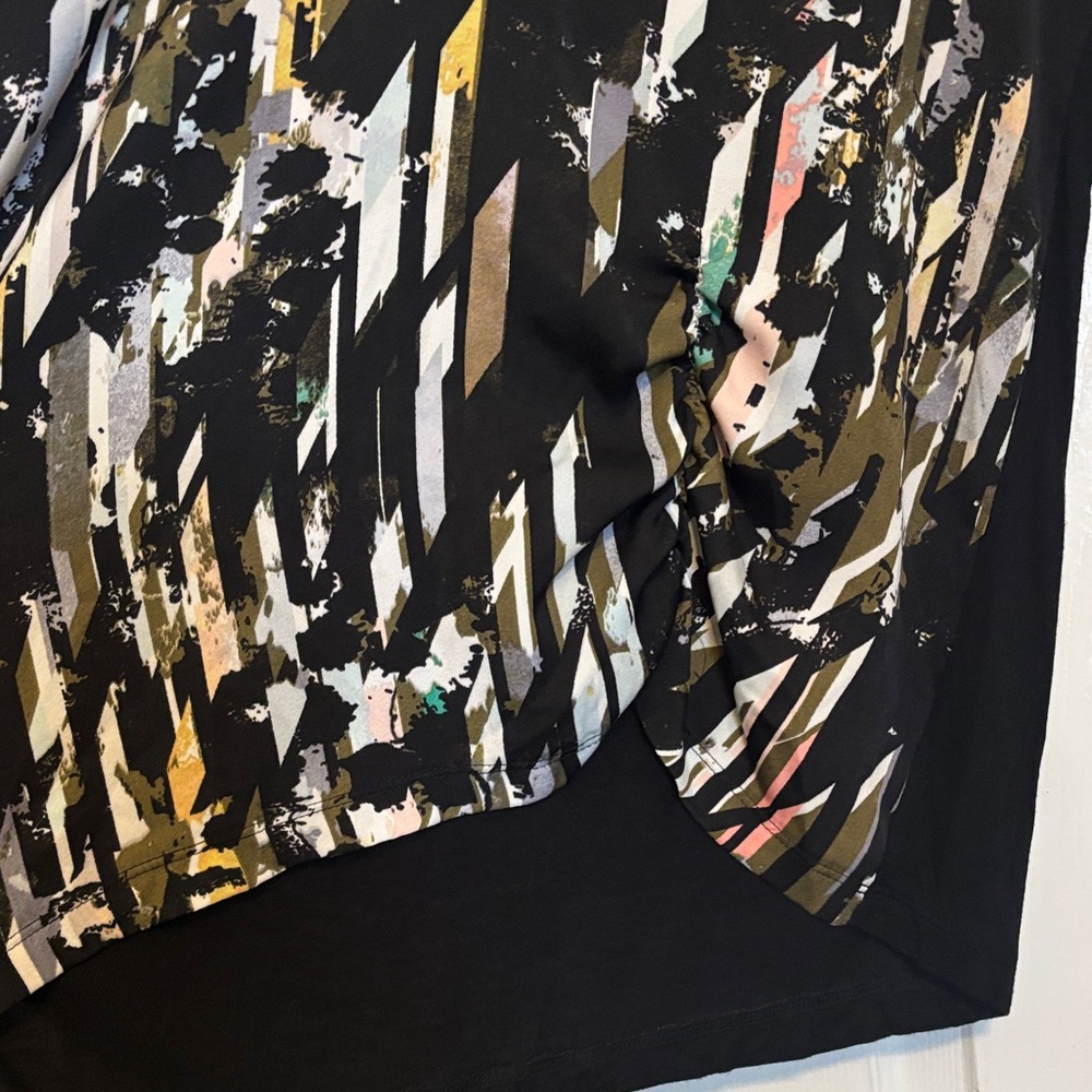 Kenneth Cole Multicolor Abstract Blouse - Picture 3 of 3